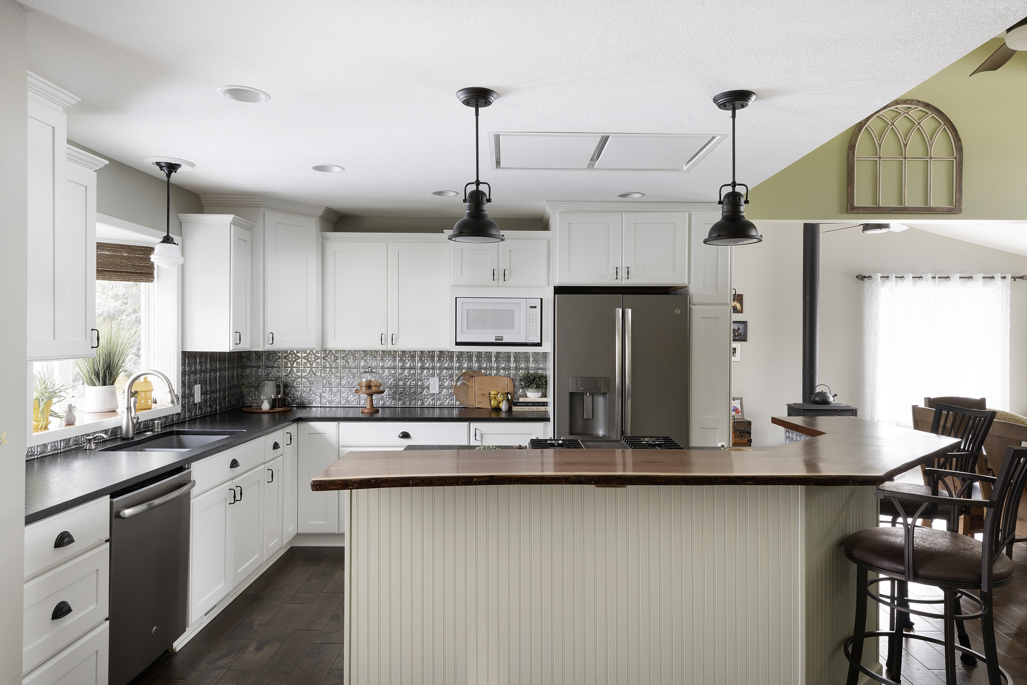 Kitchen remodel by White Birch Design, A Lakeville MN based remodeler