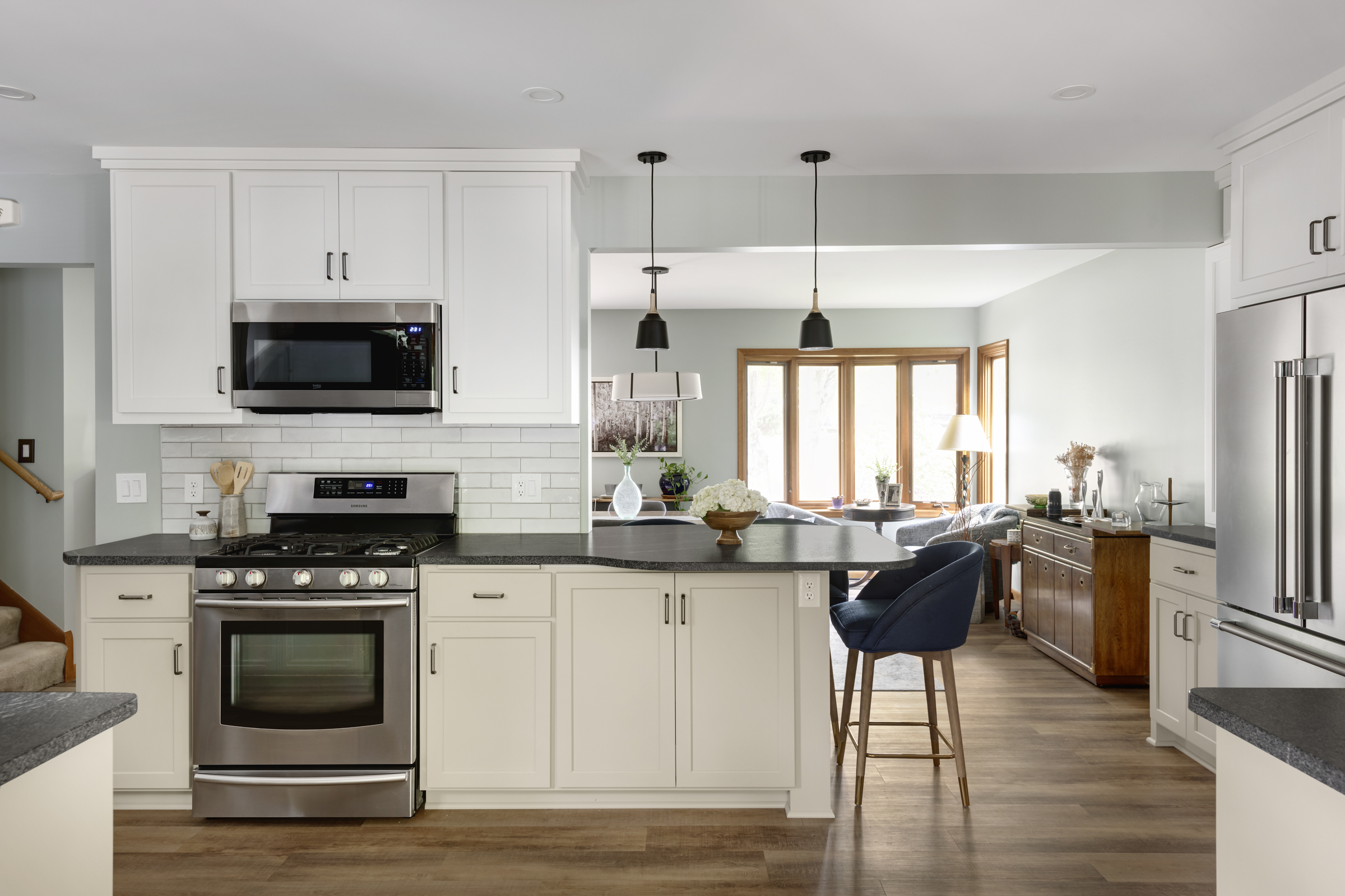 Bloomington, MN Kitchen Remodel by Twin Cities Remodeler White Birch Design