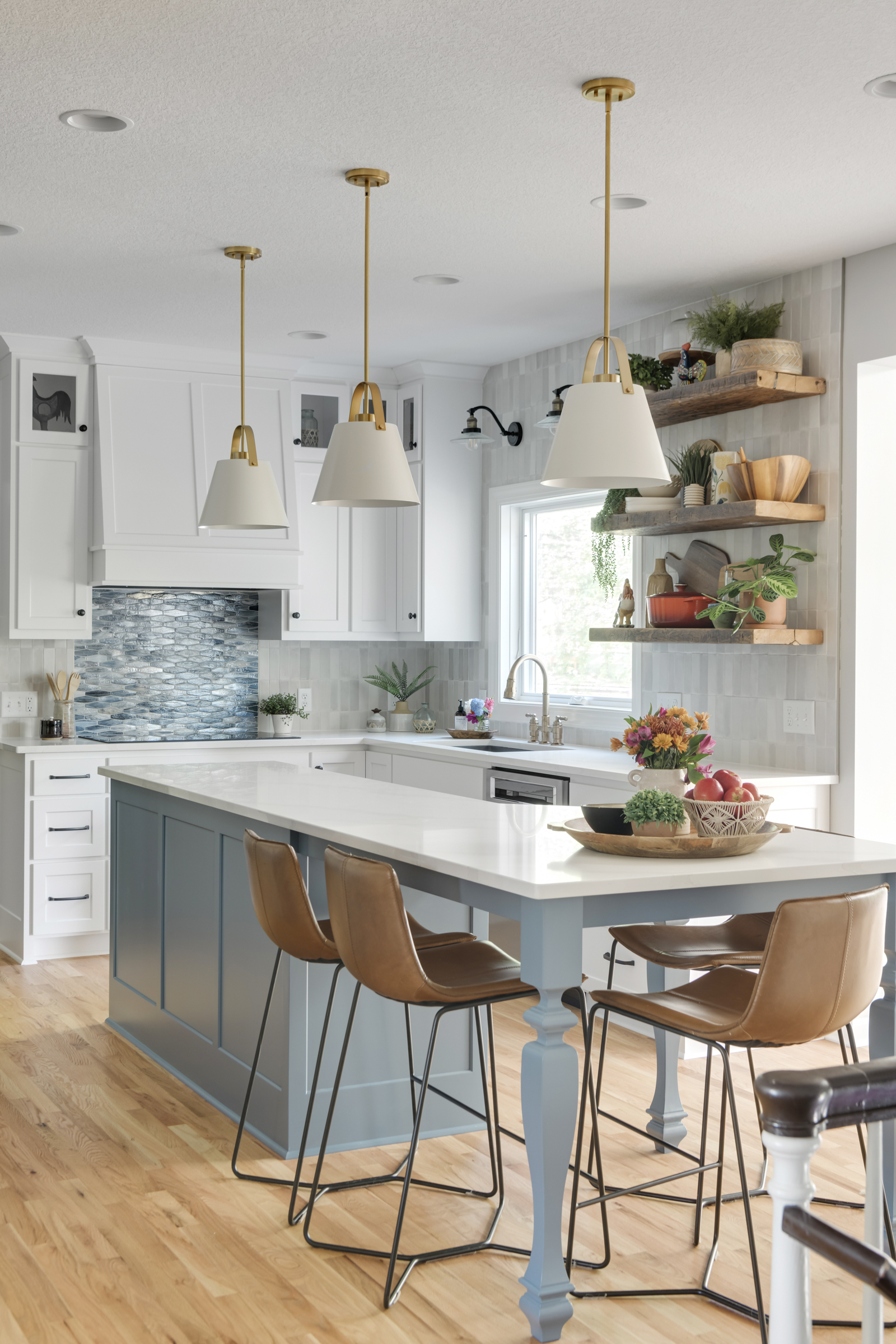 Kitchen Island - Eagan MN Kitchen Remodel by Lakeville Remodeler White Birch Design