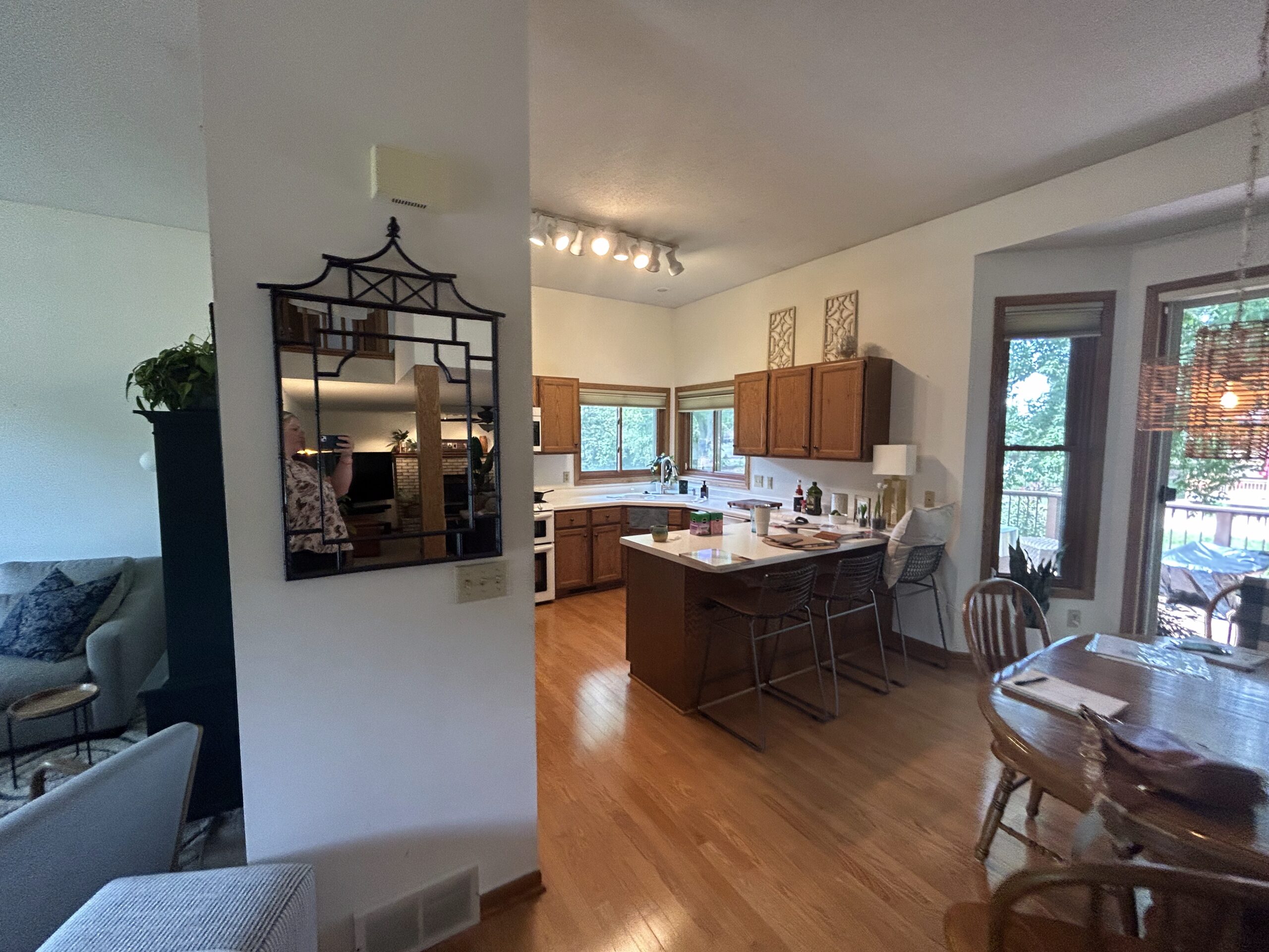 Burnsville MN Remodel Kitchen Before Image