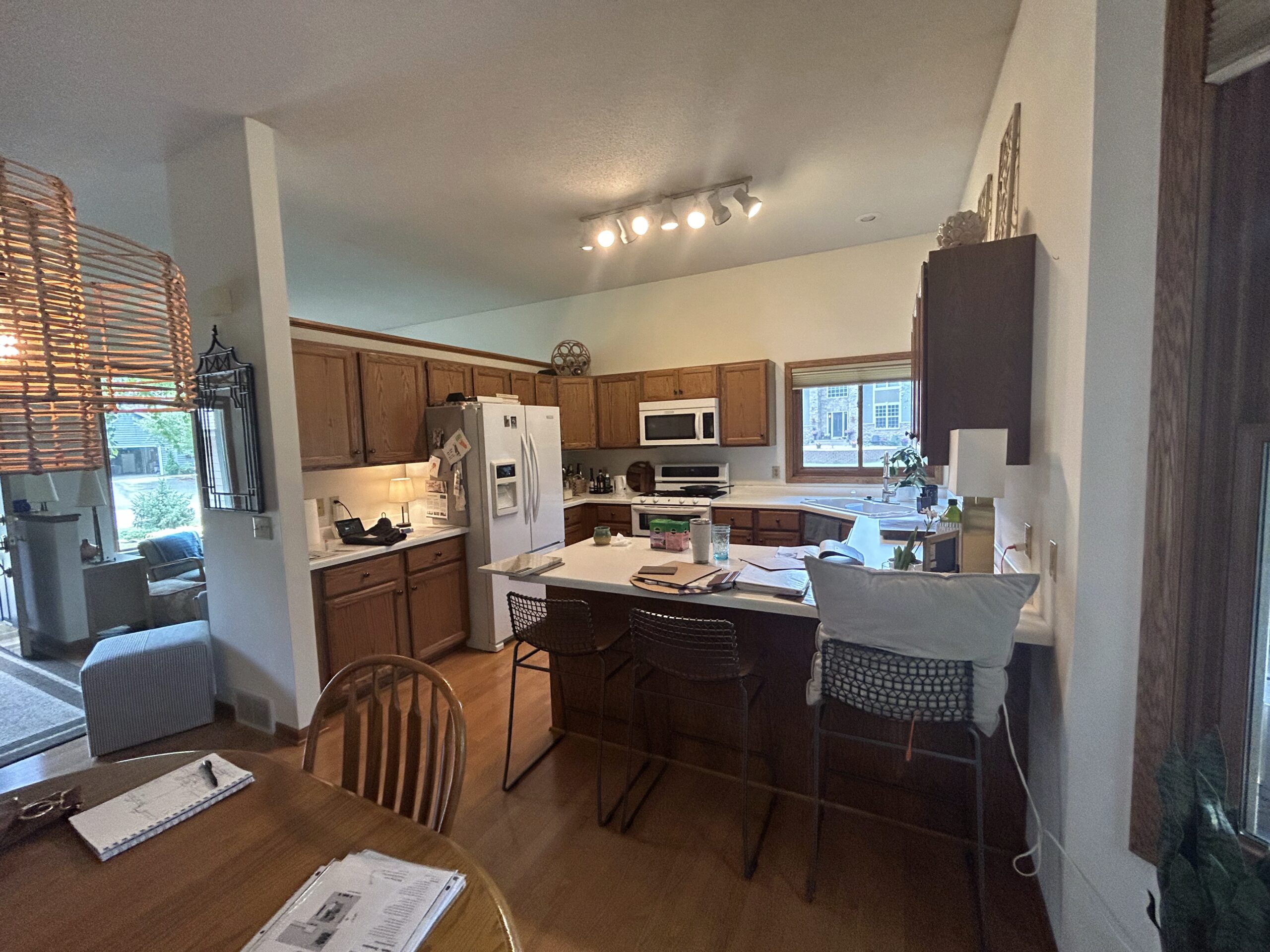 Burnsville MN Remodel Kitchen Before Image